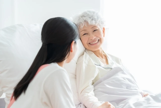 冬の東京の病院に最適！省エネ暖房で心温まるケアを実現